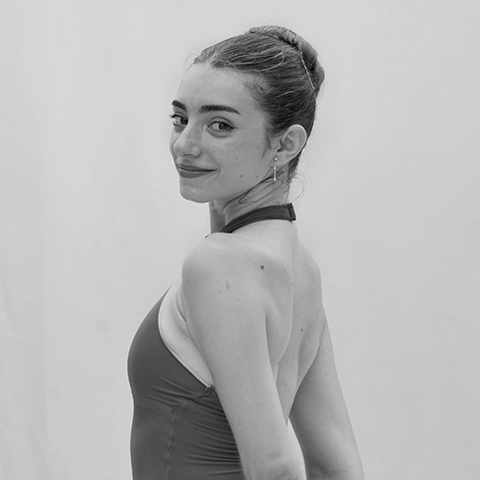 Portrait de Candela ALMONACID, danseuse corps de ballet de Nice