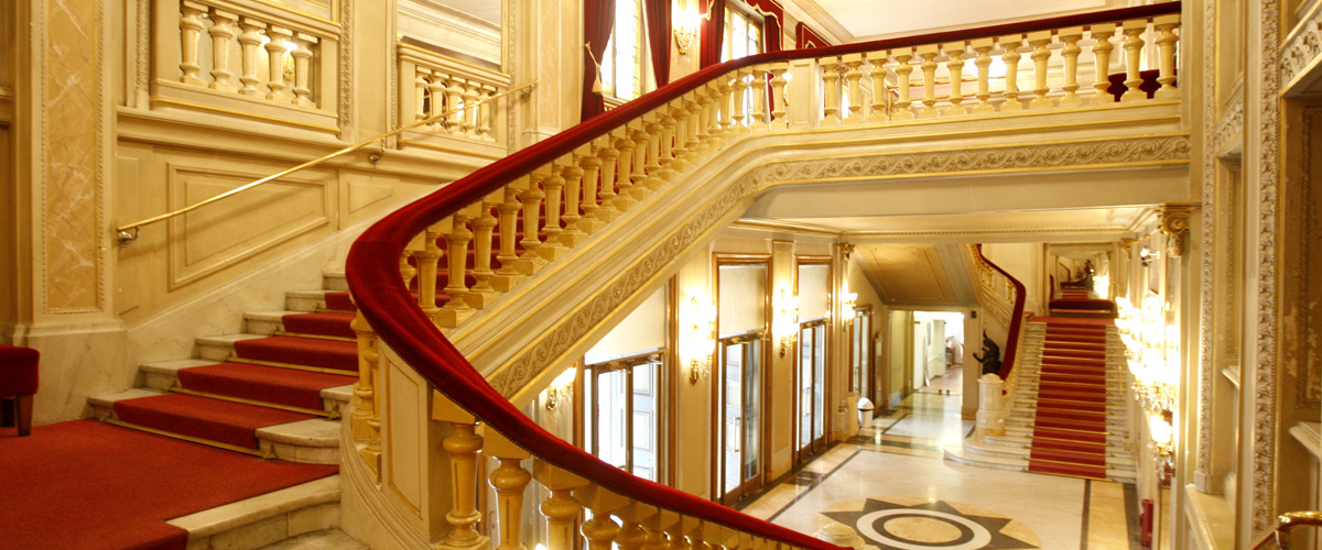 Hall d'entrée de l'opéra